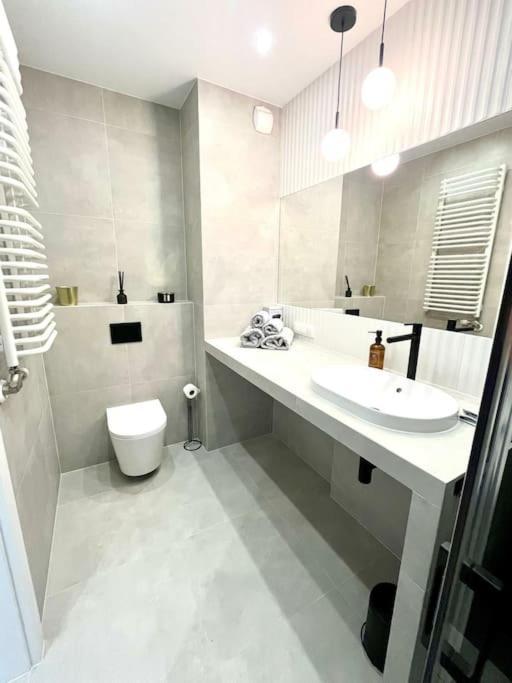 New 69 Apartment Szybowcowa Centre Katowice Free Parking Exterior foto